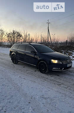 Универсал Volkswagen Passat 2013 в Тернополе