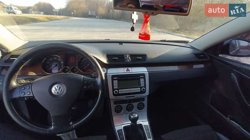 Седан Volkswagen Passat 2008 в Чорткові