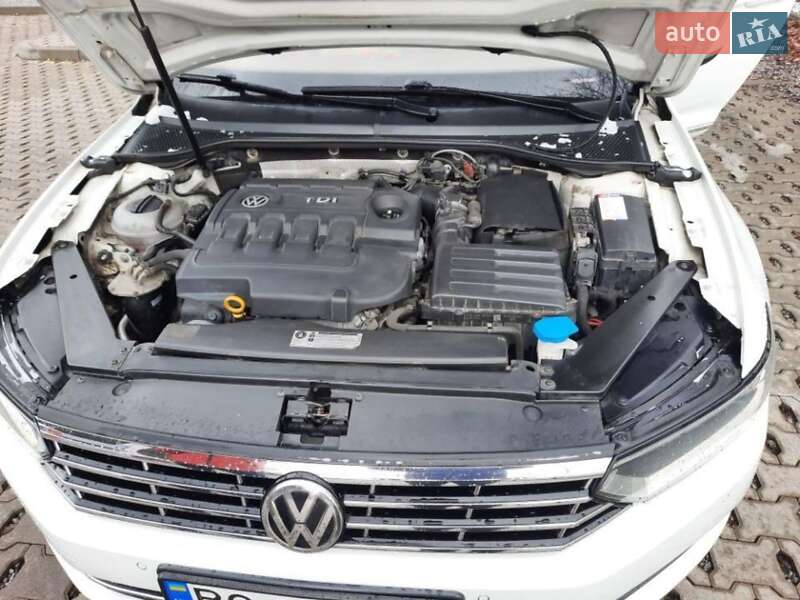 Универсал Volkswagen Passat 2015 в Тернополе