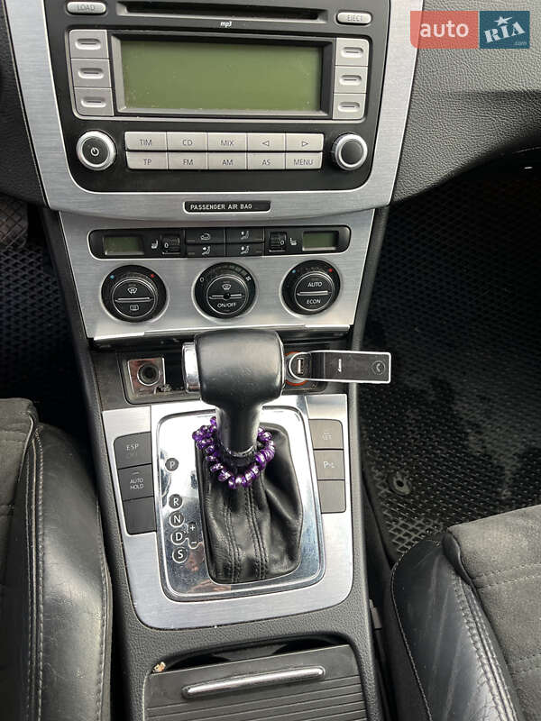 Седан Volkswagen Passat 2006 в Богородчанах