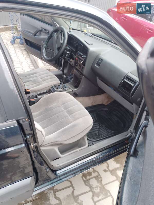 Седан Volkswagen Passat 1991 в Яремчі