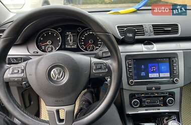 Универсал Volkswagen Passat 2011 в 