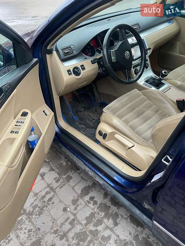 Універсал Volkswagen Passat 2006 в Сокалі