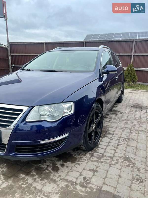Універсал Volkswagen Passat 2006 в Сокалі