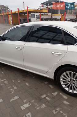 Седан Volkswagen Passat 2013 в Шепетовке