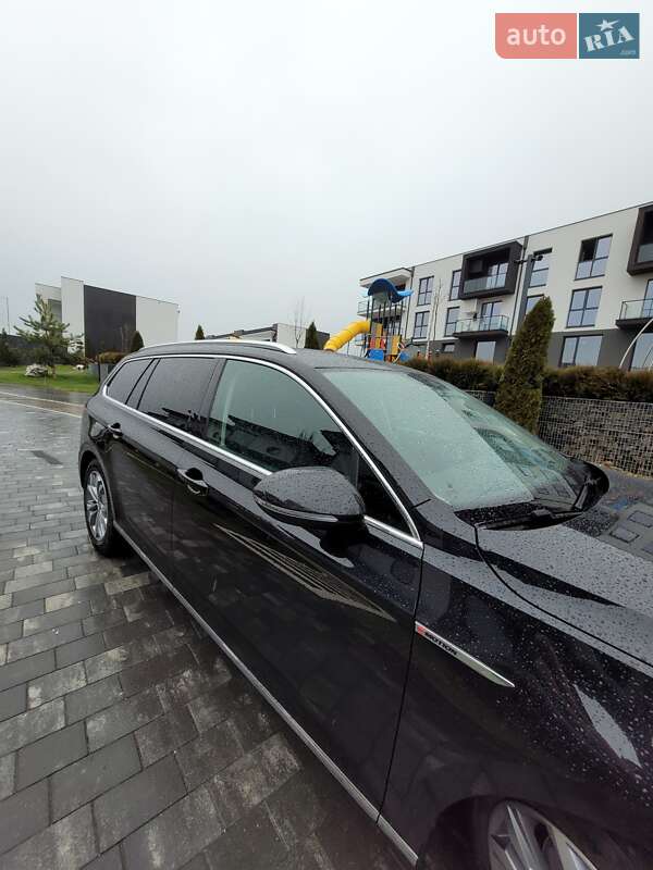 Универсал Volkswagen Passat 2015 в Ужгороде