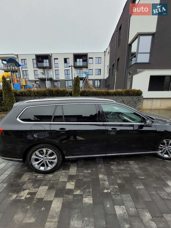 Универсал Volkswagen Passat 2015 в Ужгороде