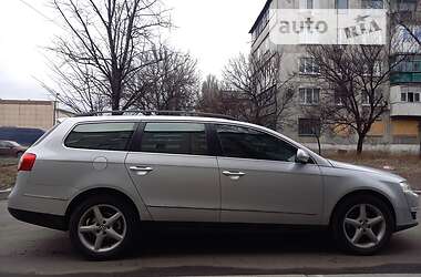 Универсал Volkswagen Passat 2005 в Доброполье