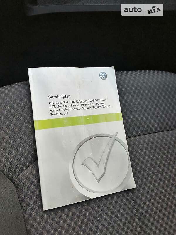 Універсал Volkswagen Passat 2012 в Броварах