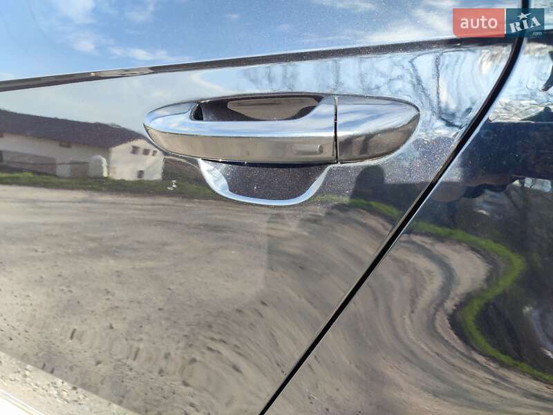 Універсал Volkswagen Passat 2012 в Збаражі