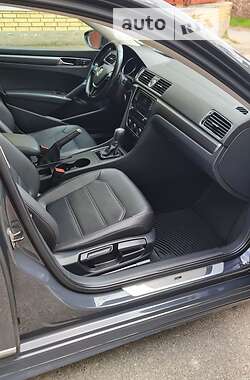 Седан Volkswagen Passat 2016 в 