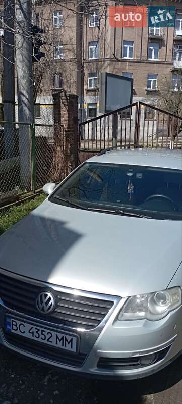 Універсал Volkswagen Passat 2008 в Львові