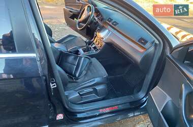Седан Volkswagen Passat 2005 в 
