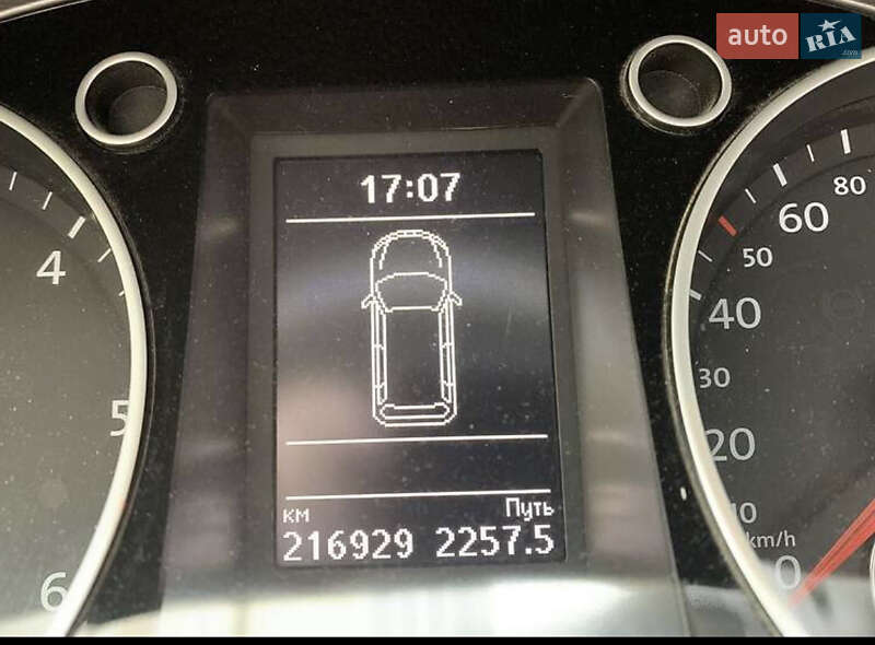 Универсал Volkswagen Passat 2014 в Ужгороде