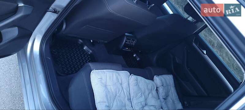 Универсал Volkswagen Passat 2017 в Дрогобыче