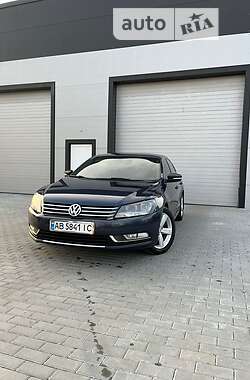 Седан Volkswagen Passat 2012 в Бершаді