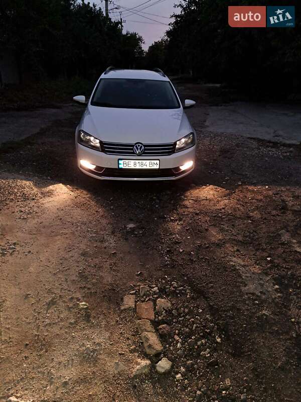 Универсал Volkswagen Passat 2012 в Николаеве