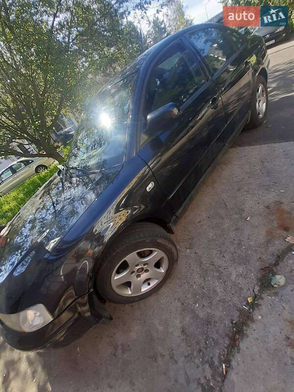 Седан Volkswagen Passat 1998 в Львові