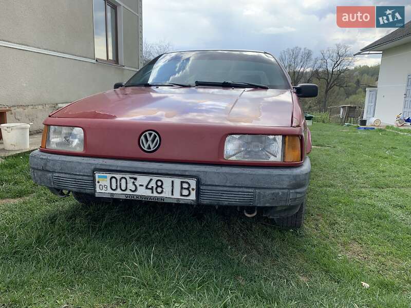 Седан Volkswagen Passat 1989 в Косове