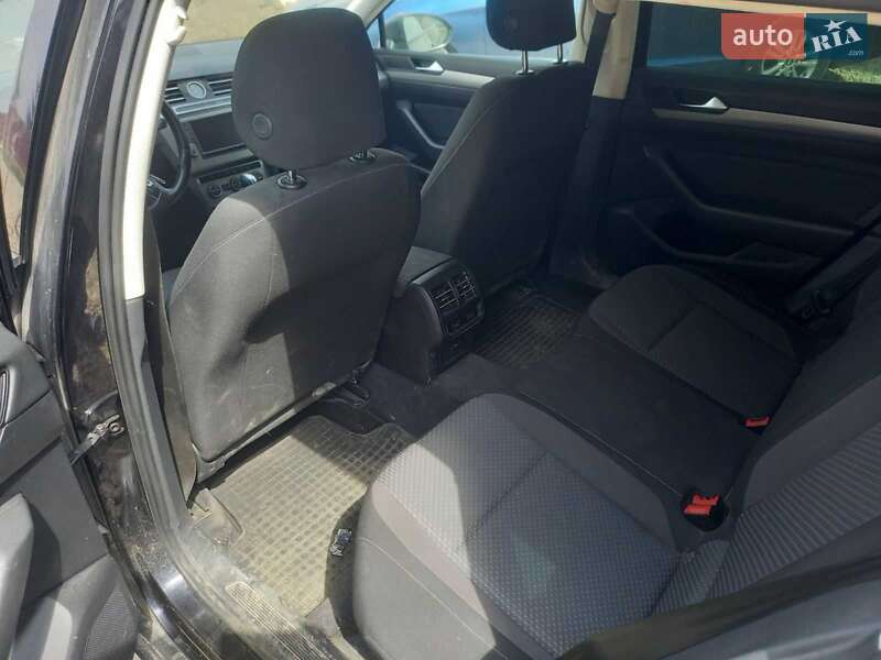 Универсал Volkswagen Passat 2015 в Тернополе