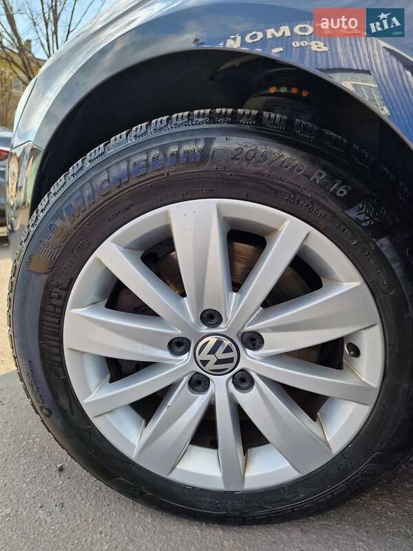 Универсал Volkswagen Passat 2014 в Каменском фото 4 Универсал Volkswagen Passat 2014 в Каменском