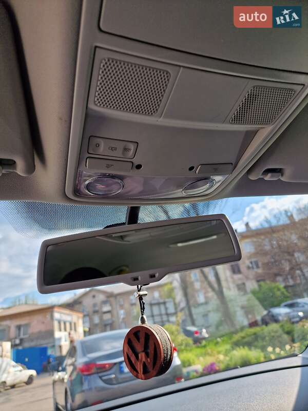 Универсал Volkswagen Passat 2014 в Каменском фото 6 Универсал Volkswagen Passat 2014 в Каменском
