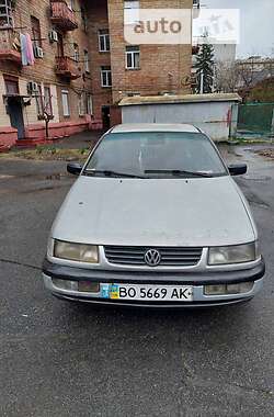 Седан Volkswagen Passat 1995 в Києві