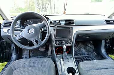 Седан Volkswagen Passat 2011 в Ярмолинцах