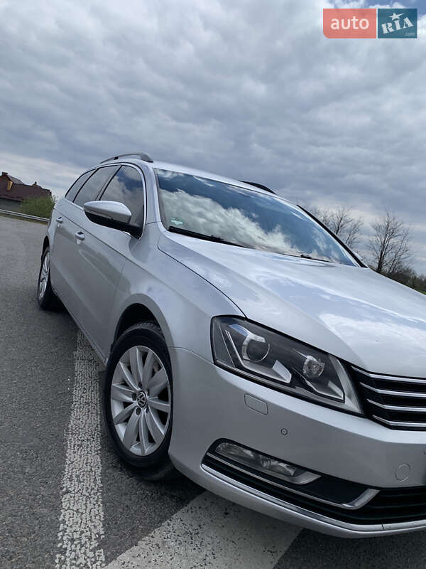 Универсал Volkswagen Passat 2011 в Хмельницком