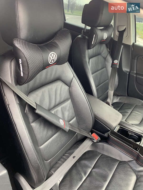 Универсал Volkswagen Passat 2011 в Хмельницком