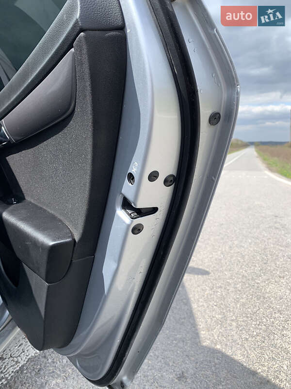 Универсал Volkswagen Passat 2011 в Хмельницком