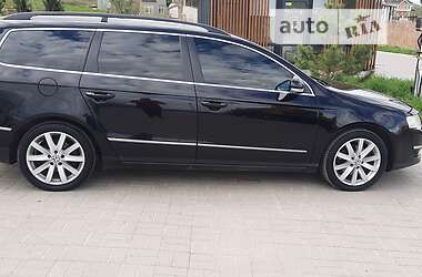 Універсал Volkswagen Passat 2010 в 