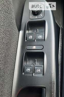 Універсал Volkswagen Passat 2010 в 