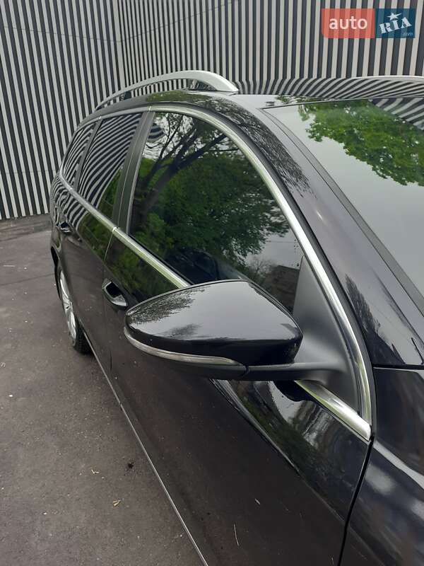 Универсал Volkswagen Passat 2013 в Киеве фото 18 Универсал Volkswagen Passat 2013 в Киеве