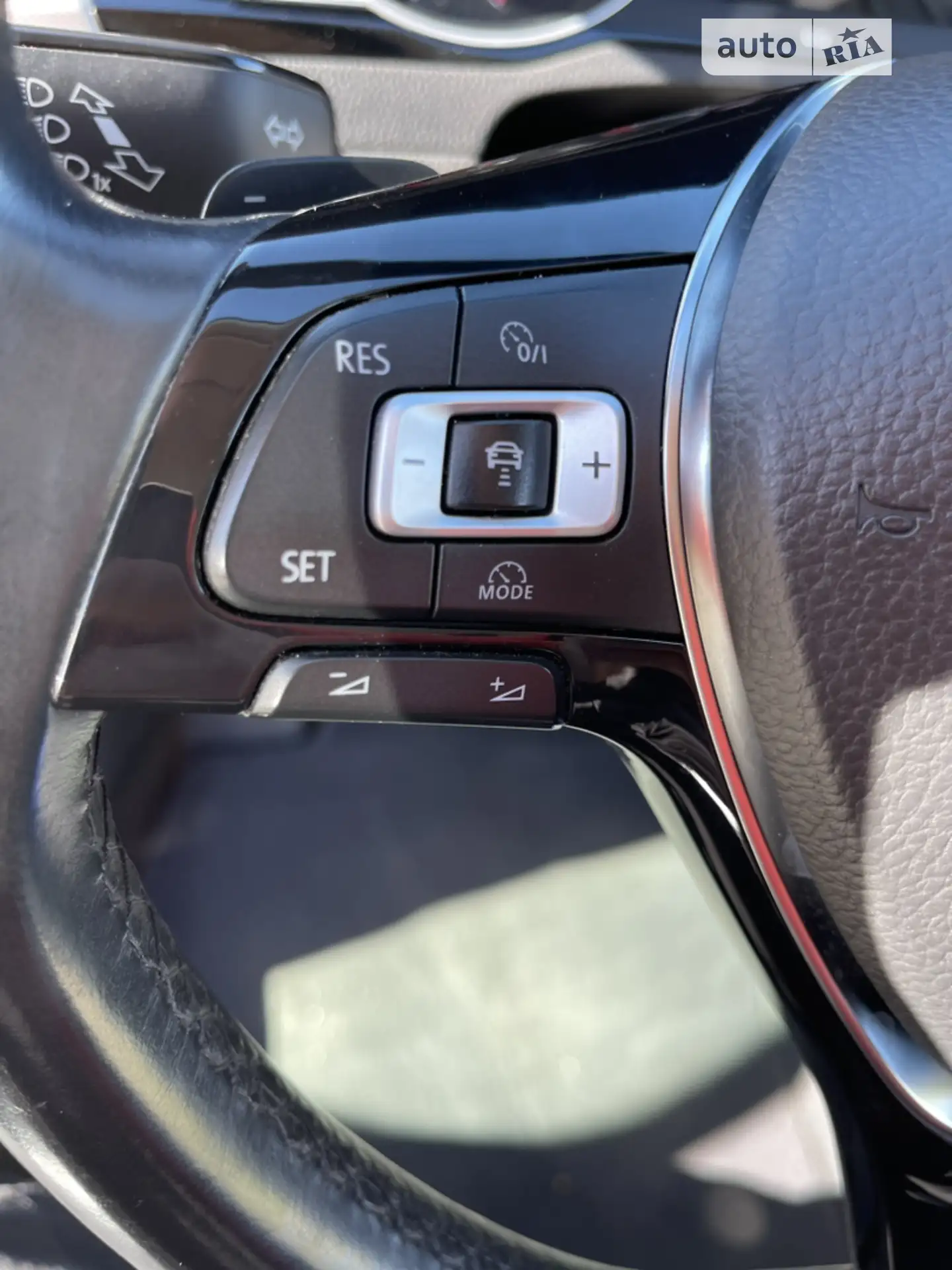 2015 Volkswagen Passat - мініатюра 30