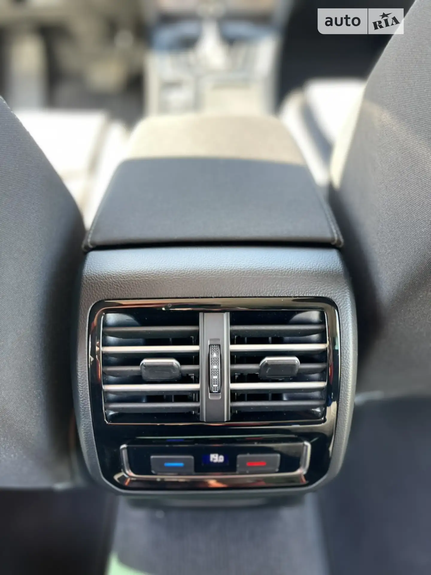 2015 Volkswagen Passat - мініатюра 26
