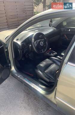 Седан Volkswagen Passat 2003 в 