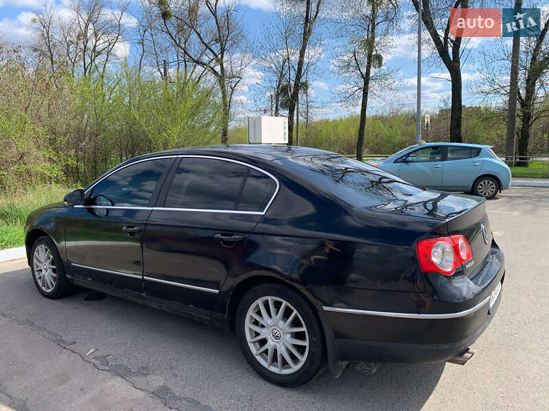Седан Volkswagen Passat 2006 в Харькове