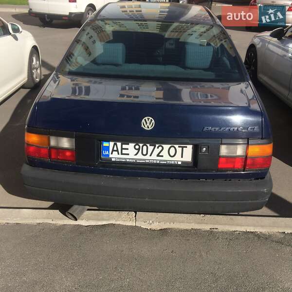 Седан Volkswagen Passat 1991 в Киеве