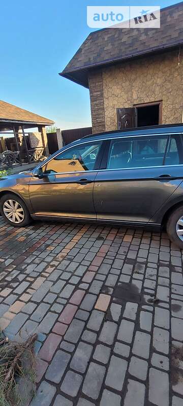Універсал Volkswagen Passat 2016 в Миколаєві