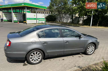 Седан Volkswagen Passat 2005 в Черкассах