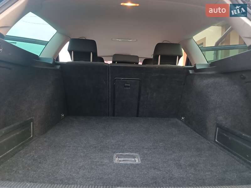 Універсал Volkswagen Passat 2010 в Коломиї