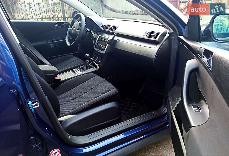 Універсал Volkswagen Passat 2005 в Києві