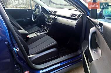 Универсал Volkswagen Passat 2005 в 