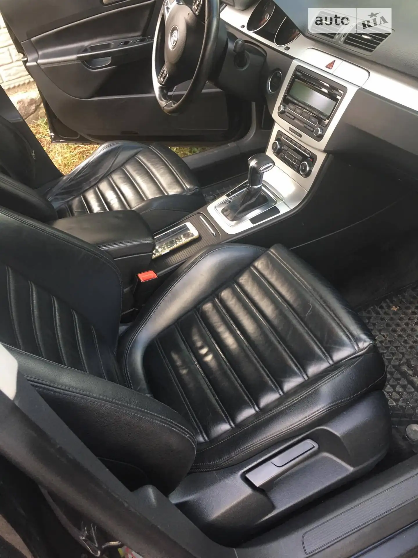 2010 Volkswagen Passat - мініатюра 16