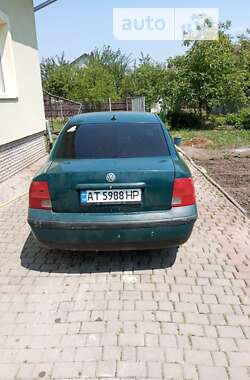 Седан Volkswagen Passat 1998 в Івано-Франківську