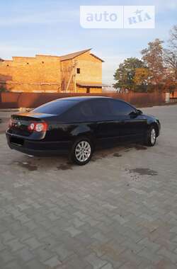 Седан Volkswagen Passat 2009 в Вижнице