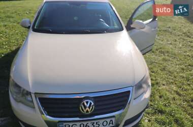 Универсал Volkswagen Passat 2008 в Пустомытах