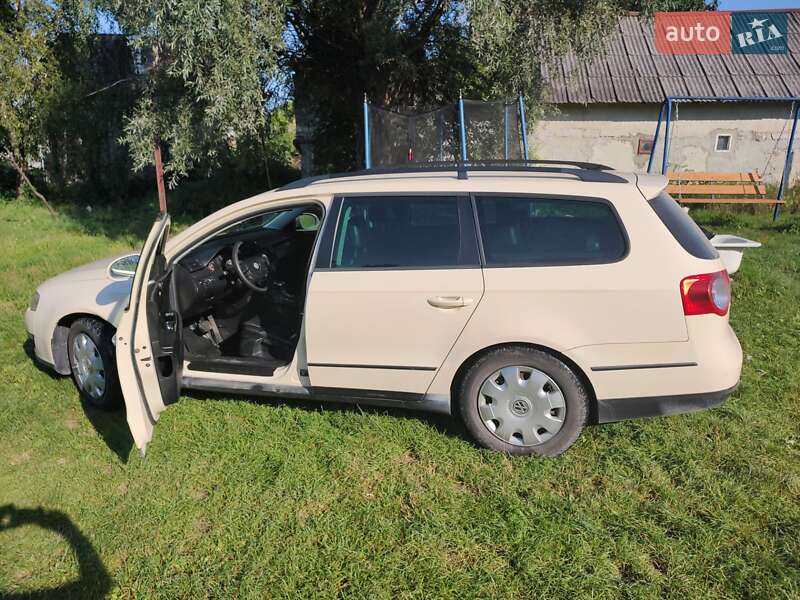 Универсал Volkswagen Passat 2008 в Пустомытах