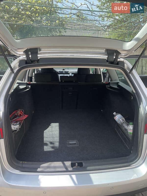 Универсал Volkswagen Passat 2009 в Полтаве